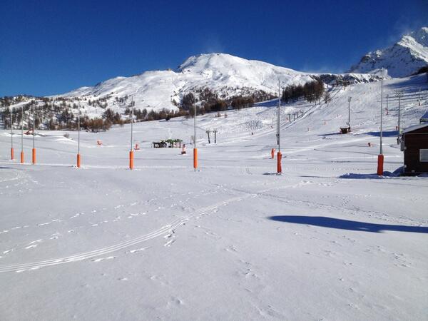 Sestriere_ski's tweet photo. The #mountain is ready and we have the slopes to ourselves. See you all soon. #Sestriere @crystalski http://t.co/8sD4G1SreV