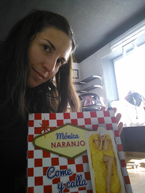 CHIOSUGAR's tweet photo. @monicanaranjo POR FIN LLEGO A LA LIBRERIA!!!! ahora manos a la obra....Ummmmm buenísima pinta!!! http://t.co/2RhL0h69vb