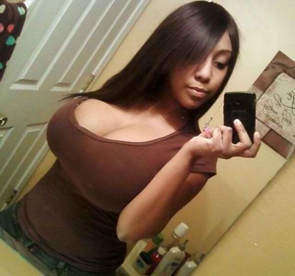 SheFedMeBacon4D's tweet photo. Gravity defying RT @ThreeTwentyTwos: #TittyTuesday w/ the convertible top http://t.co/E1AA0yl7gX