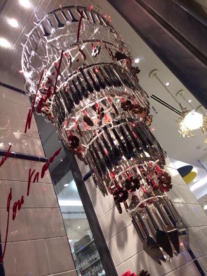 人はどうしてパン屋でトングを持つとカチカチ威嚇するのか Togetter