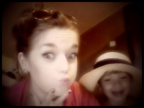 MagdalenaCygan1's tweet photo. #Fun #picture #with #My #little #brother http://t.co/sCX4Tj5eae