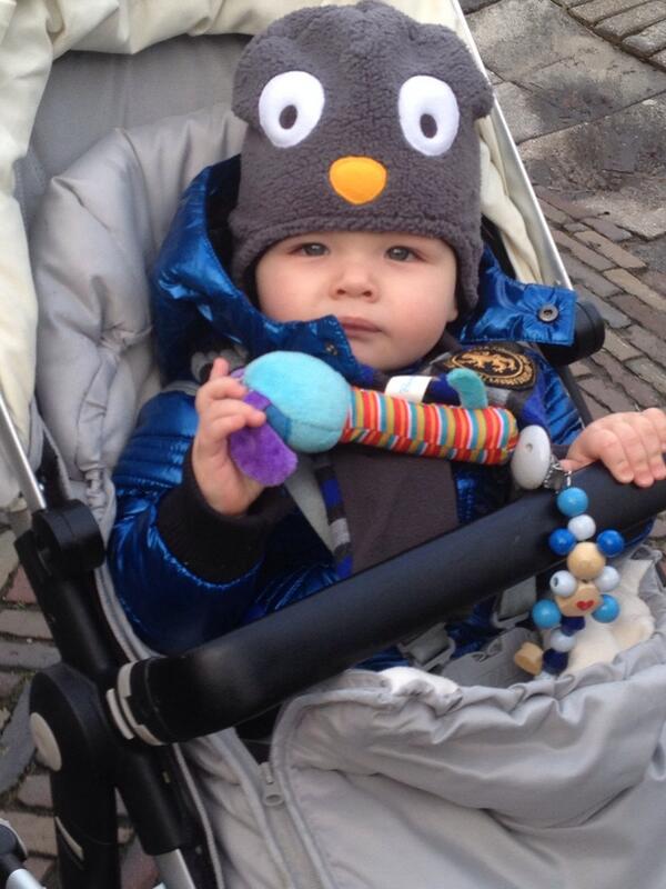 xDesire's tweet photo. Met m'n vriend wandelen http://t.co/8KMbPsoS9V