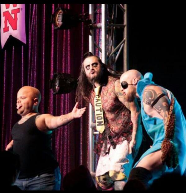 SiNNbODHi's tweet image. Larry, Curly &amp;amp; Turtle! @shortstackinc @Funk__Bone #WarlordOfWeird #SinnBoneSquarePants #Vegas