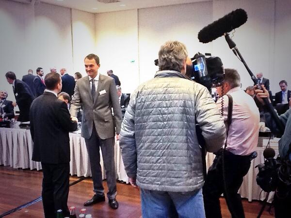 #Chemie2014: Runde in Rheinland-Pfalz startet. Landesbezirksleiter Francesco Grioli begrüßt Dr. Oberschulte.