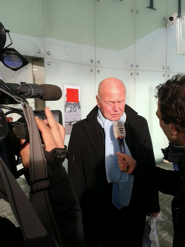 EdwinvdBergNOS's tweet image. #AdBos komt aan bij gerechtshof. Uitspraak om half twee. #bouwfraude