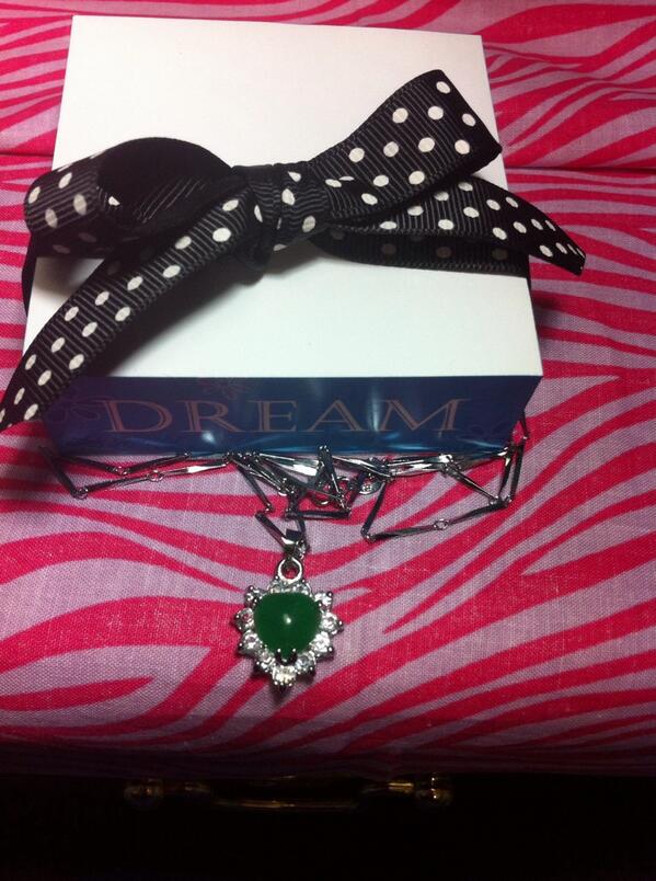 mjohnson026's tweet photo. Necklace my grandmother gave me before her passing~ <3 it~  @ipsy #12shadesofipsy http://t.co/PJtVP4ovpD