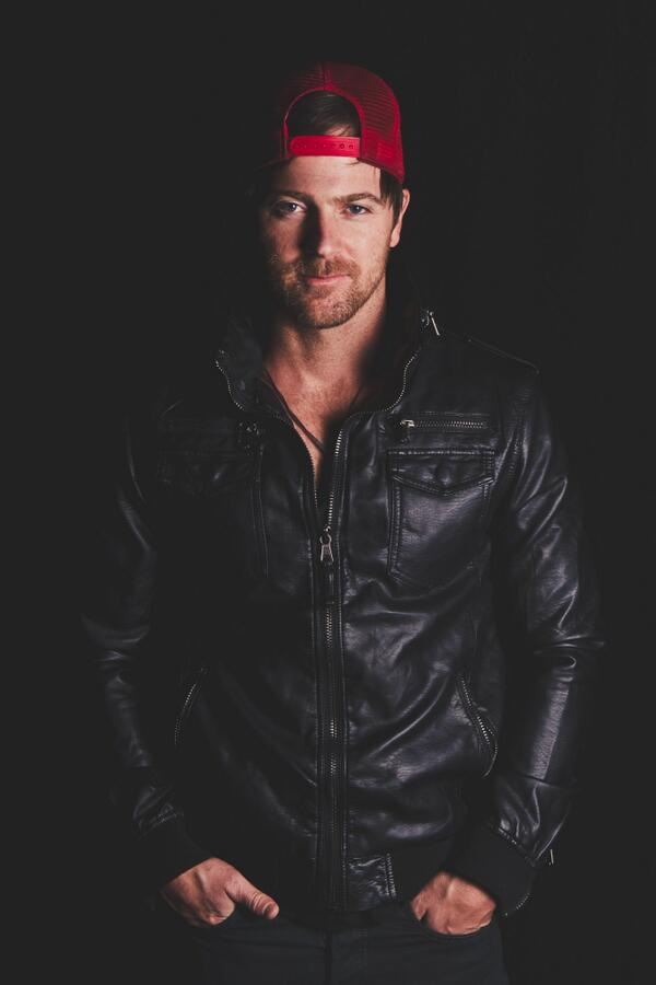 CityWayIndy's tweet photo. Love country music? RT to WIN 2 tickets to see @KipMooreMusic at @OldNatlCentre on December 12 via @LiveNation #Indy http://t.co/q3QfLK12wR