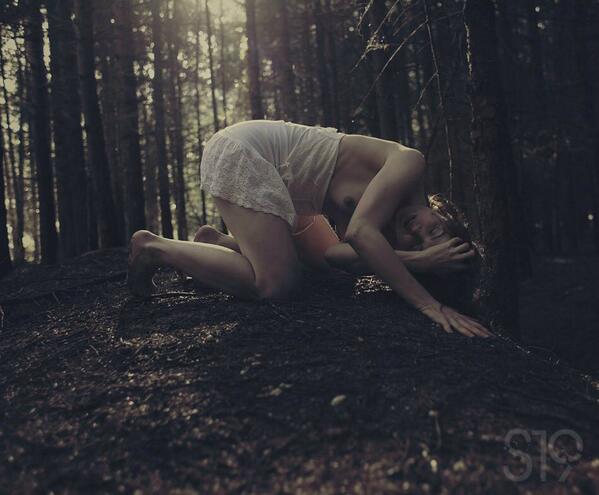 TheMoodSystem's tweet photo. This picture shows the theme of one of our songs called 'Trapped'. http://t.co/m5qmpKcSYu