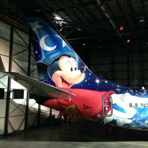 WestJet's tweet photo. Here’s a close-up of the tail design on our new #MagicPlane. http://t.co/yTmvGpDDzO