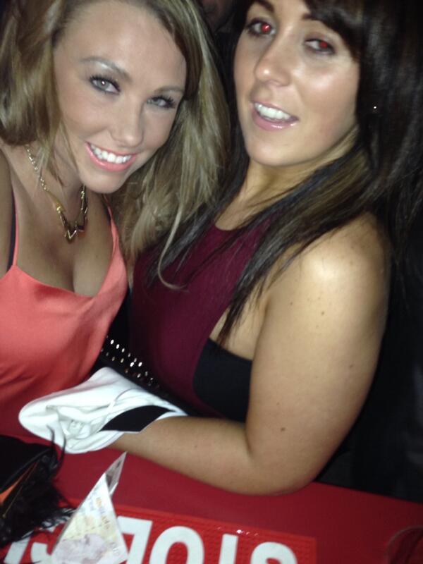 justineoshea's tweet photo. #drunk#cocktail#moredrunk#cocktail http://t.co/5XKi0iAZQ8