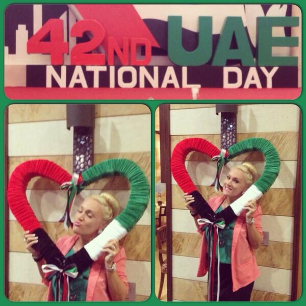 Loulinhawk7's tweet photo. To all my Dubai friends- happy 42nd national UAE day 🎈💚⚪️⚫️ #UAENationalDay #uae #dubai http://t.co/0NdW69smsx