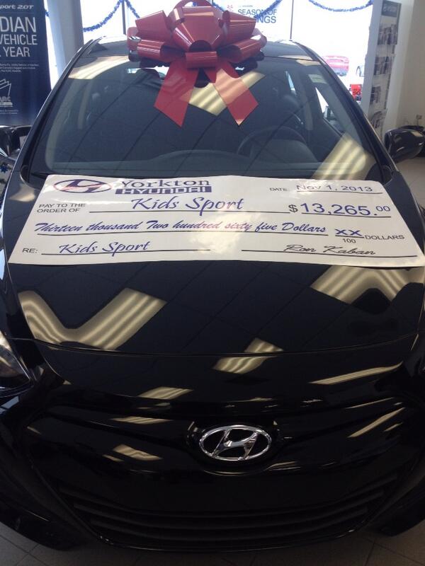 YorktonKidSport's tweet photo. A HUGE thank you to Yorkton Hyundai for their donation of $13,265 to Hyundai Hockey Helpers in Yorkton http://t.co/3BMbuluBZW