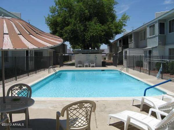 MainStPropAssoc's tweet image. 2 bed/1 bath floor plan in Bethany Crest Co-op. Great central Phoenix location! Gated community &amp;amp; move-in ready.