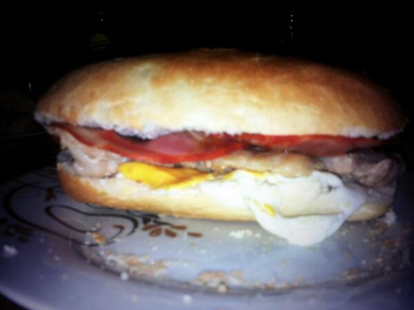 lucia_mlom's tweet photo. Lo k m cuida mi @JiJmlj http://t.co/eNVPfkZBN9