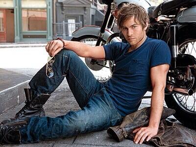 ManCandyWeek's tweet image. Chase Crawford 😍😍 #ManHandleMeMonday