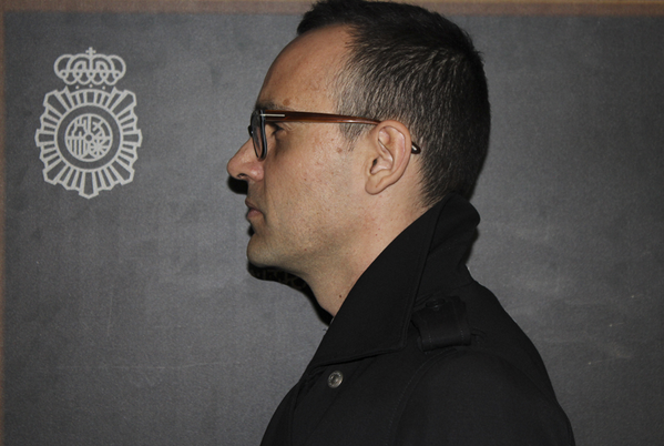 policia's tweet photo. AVANCE: Importante acción de la Policía Nacional en marcha. Adelantamos que @ristomejide está implicado (Ampliaremos) http://t.co/NiDQQwCBDT