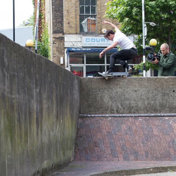 hufworldwide's tweet photo. Check out the HUF Team Page for recently updated photos from the HUF X @thrashermag #stoopseurotour. #hufworldwide http://t.co/0tontsK7wN