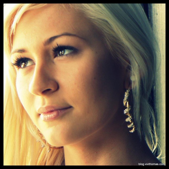 Meet Tracy Lindsay. She has a wealthy father and would think nothing of flying a flirt out to Portugal<a href="/tag/intimacy2"class="tags"><span>#intimacy2</span></a>