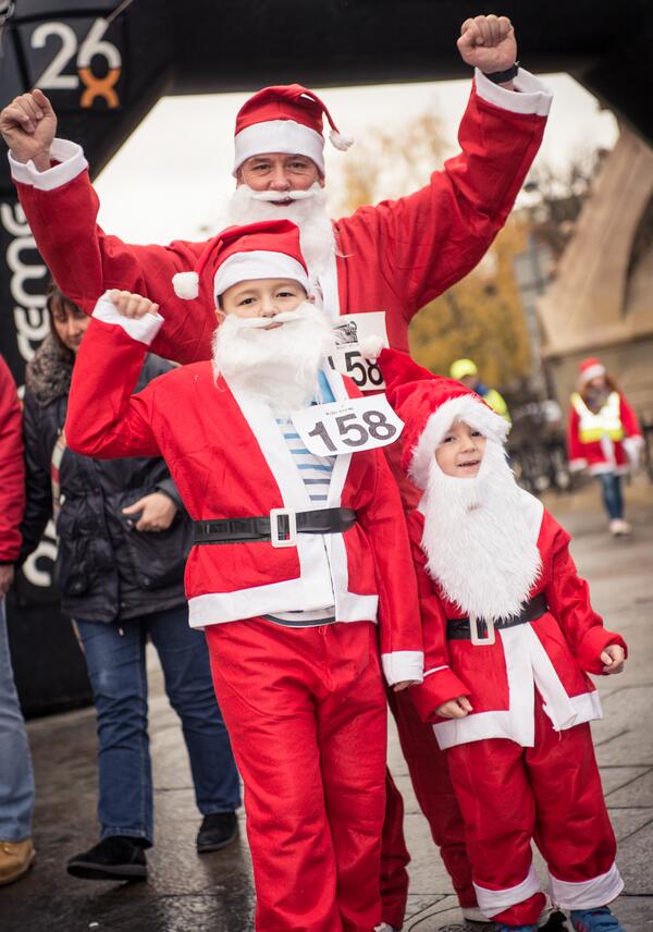 SantaDashBfast's tweet photo. Everyone was a winner on Sunday at the dash! Its the taking part that counted! Thank you for your support! http://t.co/yuQxTcphON