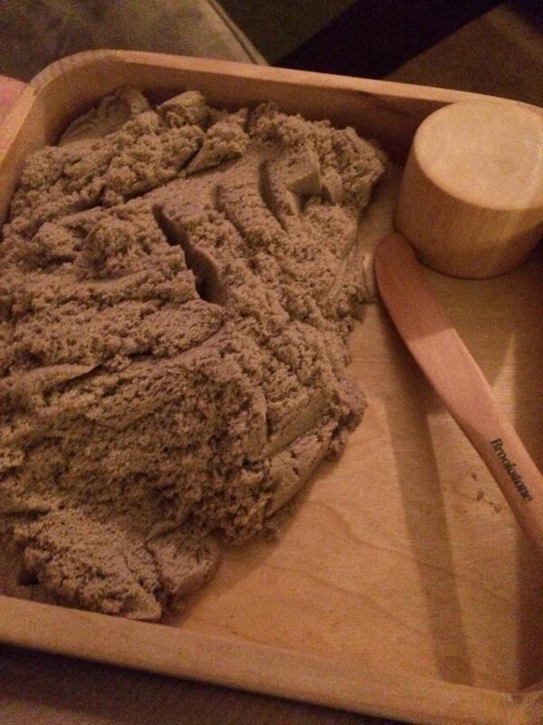 DeArmond_VFL's tweet image. Best impulse buy ever! @jamee_dawn I still use it every night! #Brookstone #MySandBox #StressRelief #ImJustABigKid