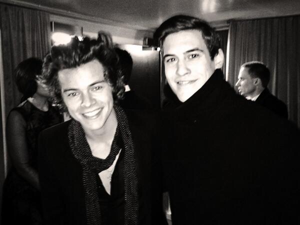 Callum_Tstars's tweet photo. #BritishFashionAwards @Harry_Styles http://t.co/Kl3DIeQ2vU