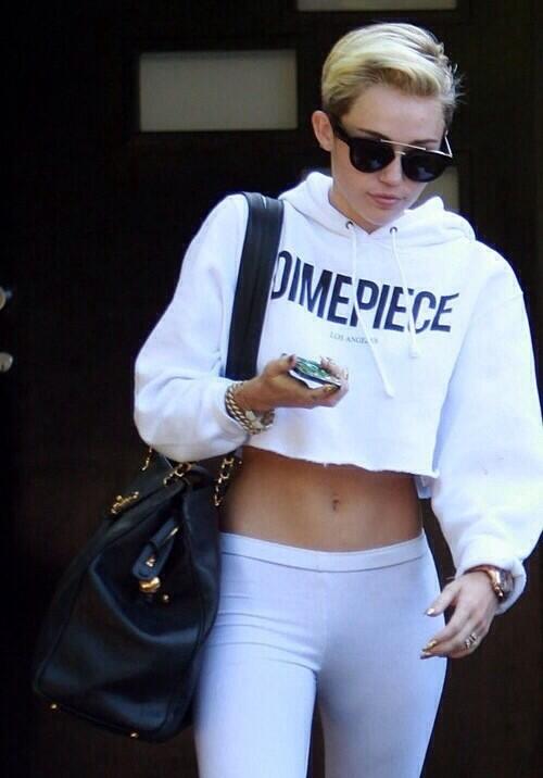 MileyCyrusMBRP's tweet photo. http://t.co/Tp4H0VrivK