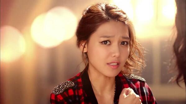 findSNSDhere's tweet photo. SooJung + Miyoung = SOOYOUNG http://t.co/25Zf8uTtp5