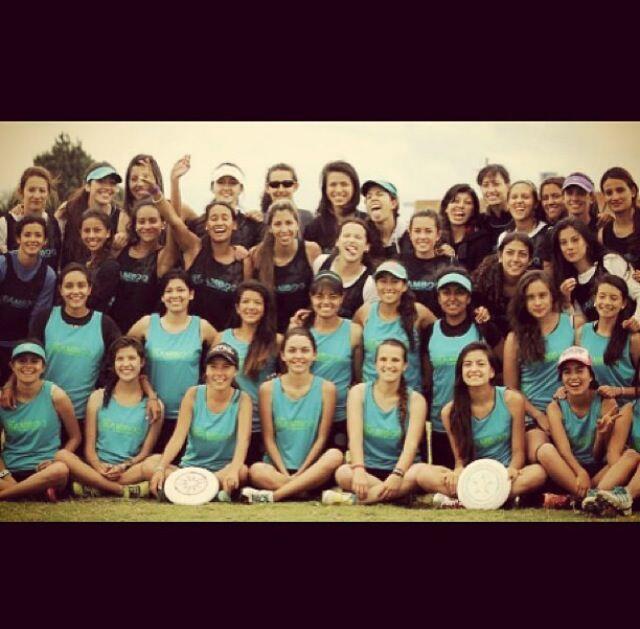 Sofía Cárdenas on Twitter: "@BambOoUltimate una familia enorme. http://t.co/nCkP3gfSru"