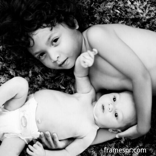 heidynorel's tweet image. Yo quisiera tener fotos así de mis hermanos y yo! Siento que quiero a estos dos chiquitos! #FramesPR