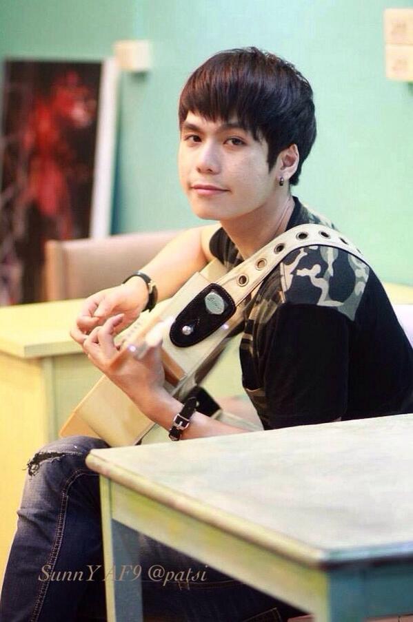 Bitchyjoyjeed's tweet photo. อีกที@InwSunny_AF9 @SunIce_118 http://t.co/NW6xkEoj6J