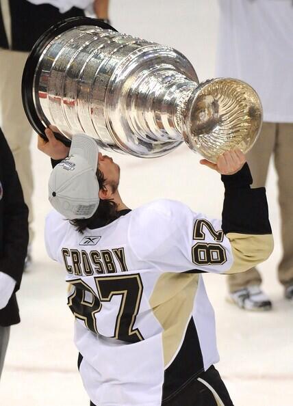 Ur4thLineProbs's tweet image. RT if this was once your dream, is your dream, or will always be your dream! #kissing
