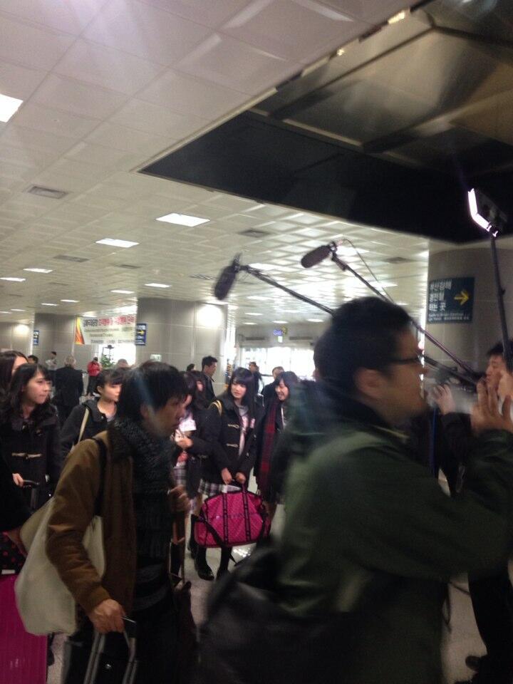 BajTW6eCUAAAEi3.jpg:large