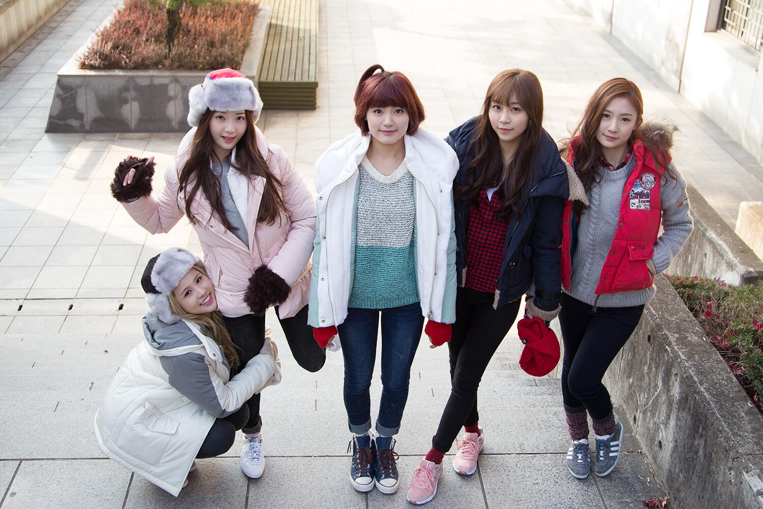 BajbkFtCQAAUutK.jpg:large