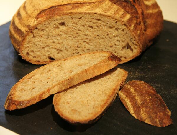 artisanbaker's tweet photo. How's this 4 local? Made using 100% Flour from Yorkshire(OrganicMillers) on last 4 day Artisan Baking @artisanschool http://t.co/ylgdY3ndZ7