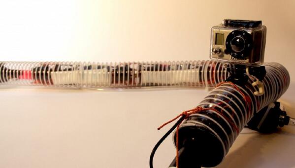 amperka's tweet image. #Arduino_Project Опенсорсный биоморфный робот SNEEL,имитирующий движения водной змеи. bit.ly/1cjdGMU