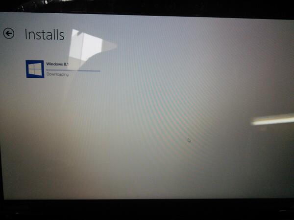 sebiche21's tweet image. Ni medio día soporté con Windows 8... Espero que el 8.1 este algo mejor ... #WhyMicrosoftWhy