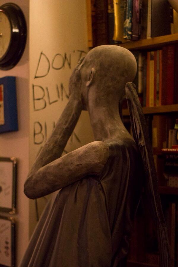 LuHoneker's tweet image. Don&apos;t blink guys #DoctorWho #DiyGeek