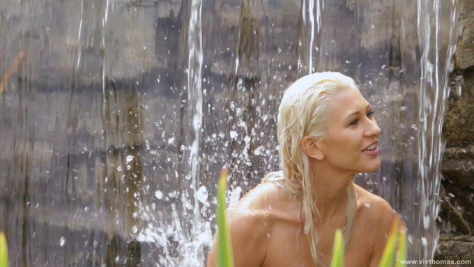 Taking a bath in the outside waterfall? Seriously Tracy! :) #intimacy2 http://t.co/rz6r9P9jSD<a href="/tag/intimacy2"class="tags"><span>#intimacy2</span></a>