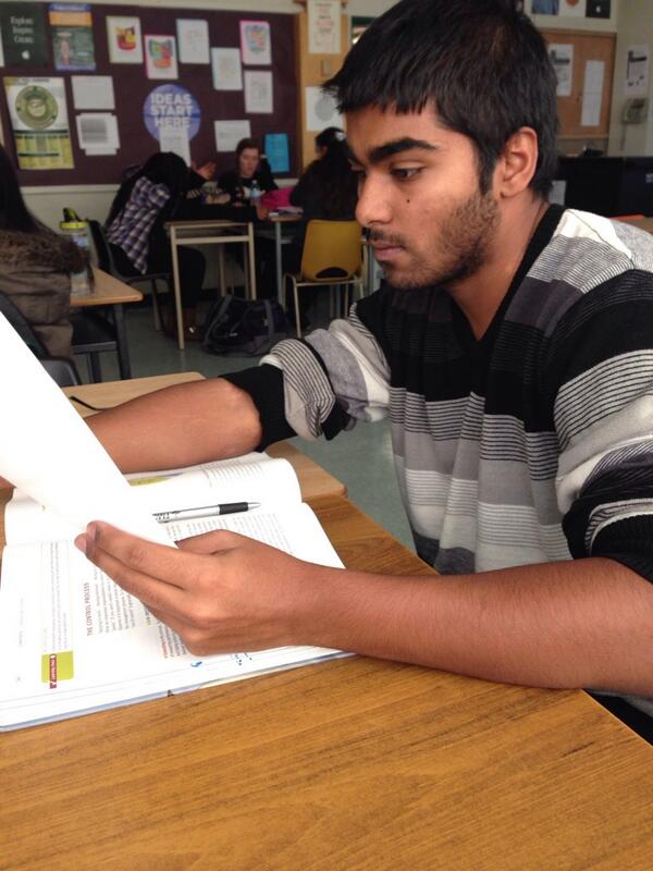 UsmanSBOH's tweet photo. The Project Manager: Aaron, hard at work @XxAaronRamxX #CPBLT2014 http://t.co/IIfQgMhtjP