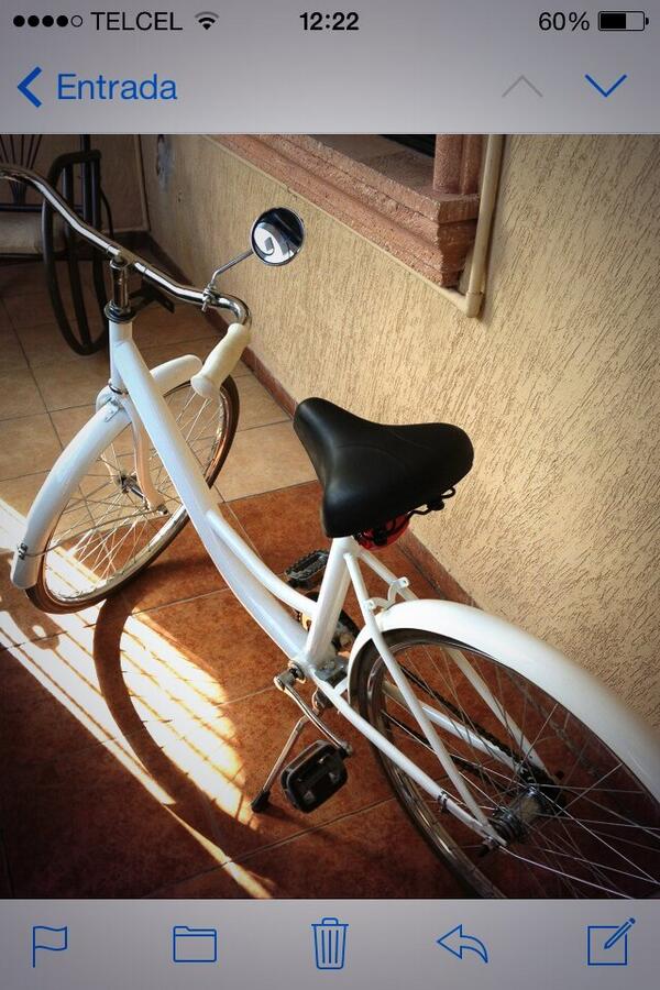 RuedaVerdelm's tweet photo. En venta Bici retro $1600 informes DM !!!! Aqui en los mochis solamente http://t.co/UujnysAqbh