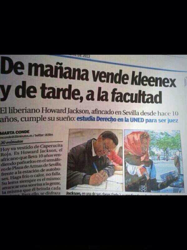 InformerBunker's tweet photo. El que vende pañuelos en plaza de armas...impresiona eh? http://t.co/Sstp16sfQG