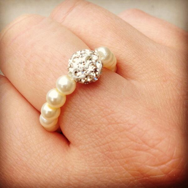 Hand0Made's tweet image. Gorgeous shamballa ring made to size.