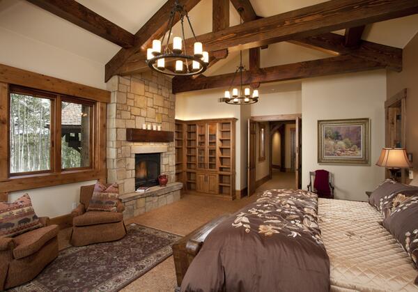 Beecherwalker's tweet photo. Barker's Retreat 
Kamas, UT  
Wolf Creek Estates  
28,000 sq. ft.  
$5.5 mil http://t.co/egqhtNouLd