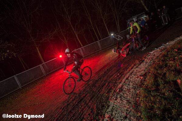 Joolzephoto's tweet image. Crash!! #SecretSantaSpeedway #firstcorner #hewhodareswins
