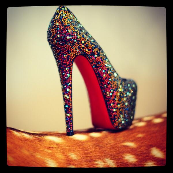 LouboutinWorld's tweet photo. Red Soles that Sparkle   http://t.co/REMKljQrrZ