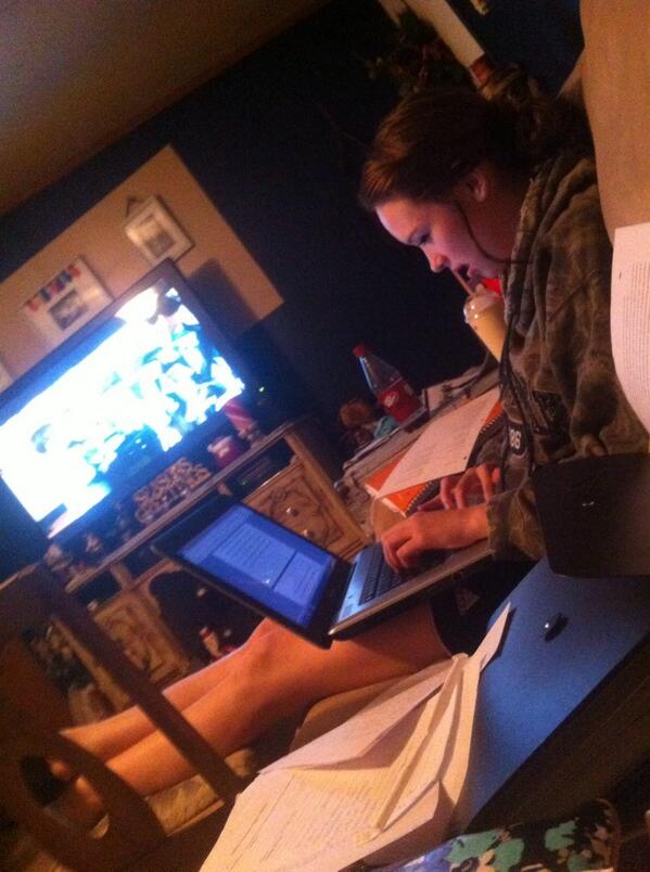 njohnson_13's tweet photo. Working hard 😘😍 http://t.co/bzU79kpG9q