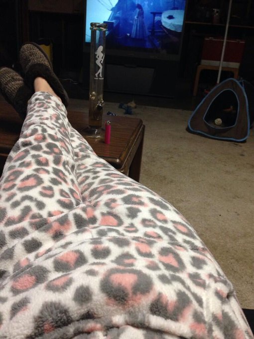 All day. One piece, pirates of the Caribbean, and chiefin.   Excuse my garage floor please. http://t