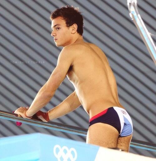 PrimaryBeats's tweet image. OMG: 10 Reasons Why People Think #TomDaley ( @TomDaley1994) Is A #Bottom!  primarybeats.com/funny/10-reaso… LOL &amp;lt;3