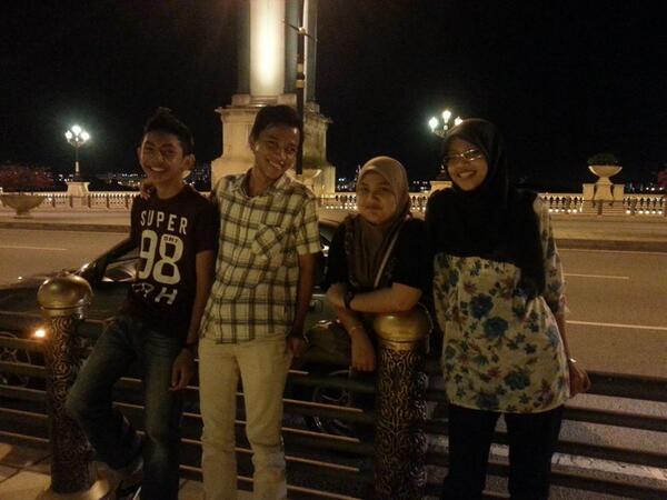 ChocoLate CheeSe's (@zafieraa00) on Twitter photo 