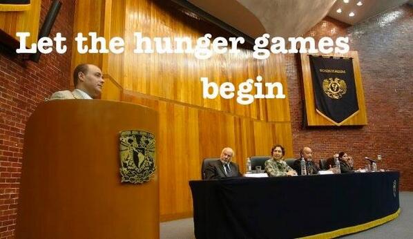 Nors_pm's tweet photo. Y mi facultad se divierte así en víspera de elección de internado #miedomil http://t.co/hAfy3gLyF7